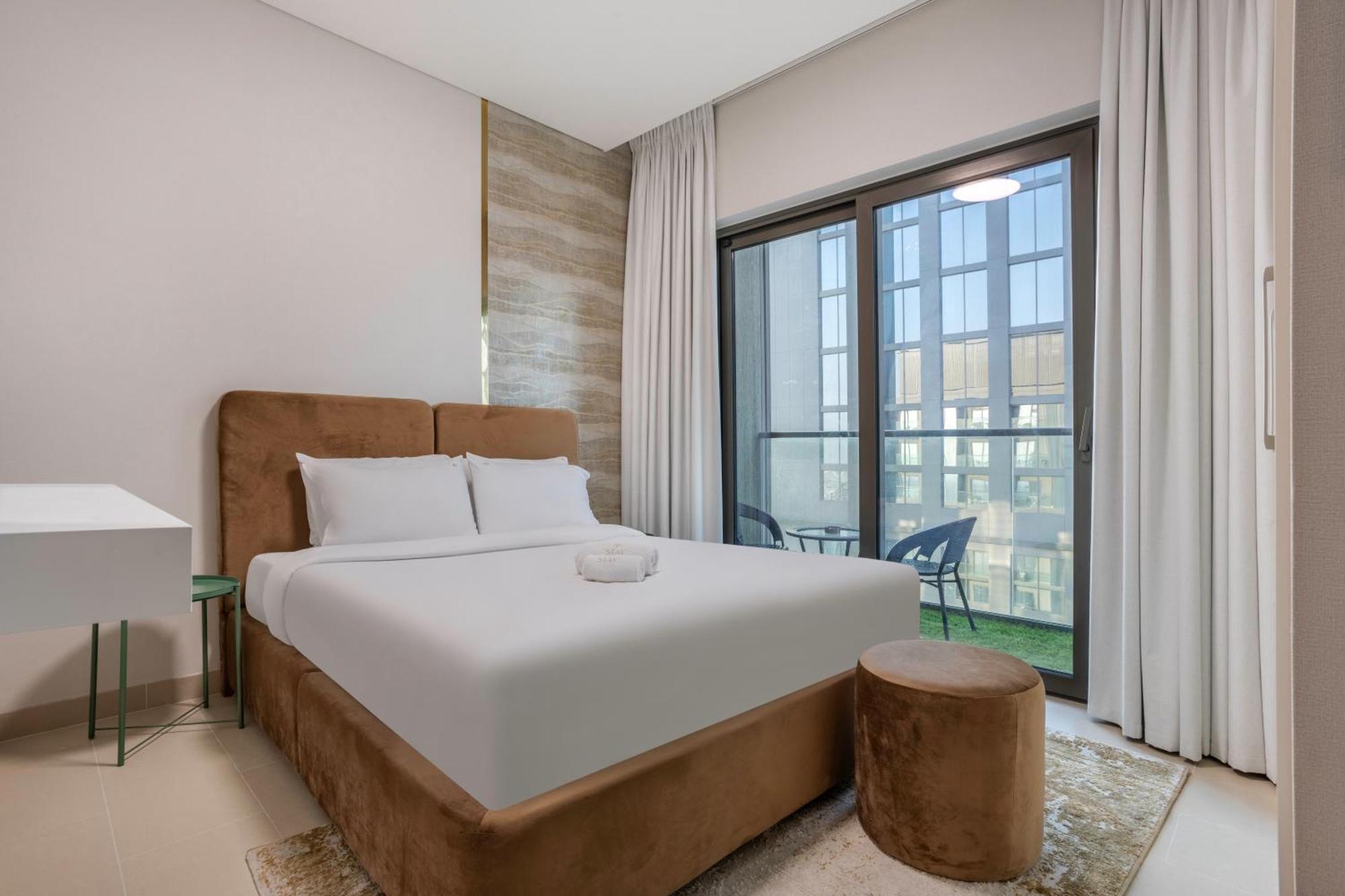Stay By Latinem Luxury 1Br Plus Study Holiday Home Cv A2712 Near Downtown Dubai Bagian luar foto