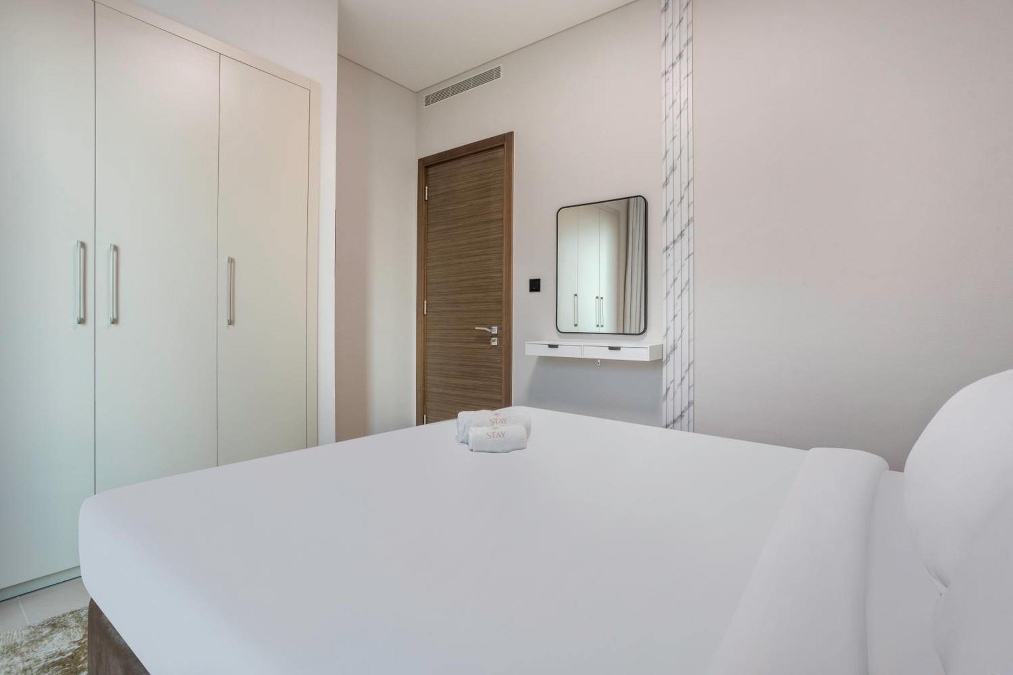 Stay By Latinem Luxury 1Br Plus Study Holiday Home Cv A2712 Near Downtown Dubai Bagian luar foto