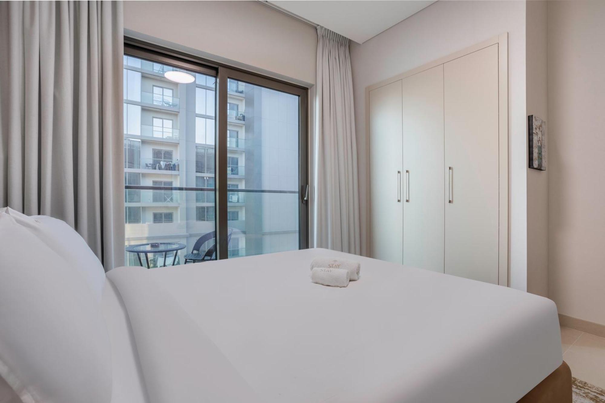 Stay By Latinem Luxury 1Br Plus Study Holiday Home Cv A2712 Near Downtown Dubai Bagian luar foto