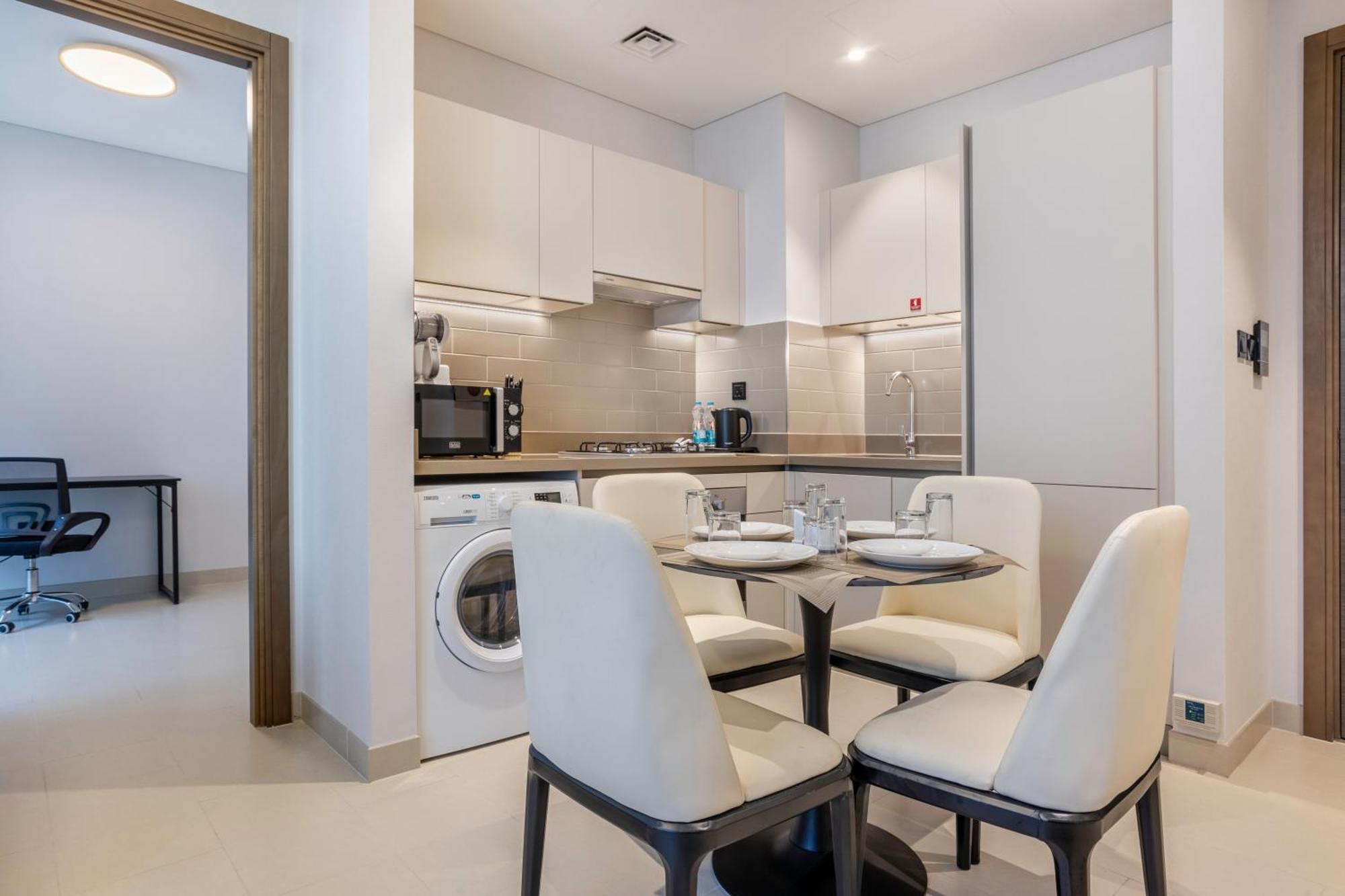 Stay By Latinem Luxury 1Br Plus Study Holiday Home Cv A2712 Near Downtown Dubai Bagian luar foto